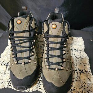Merrell women's hiking boot. Size 11